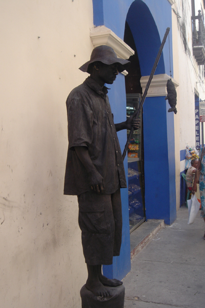 30C - Tout d'une statue...mais c'est un mime