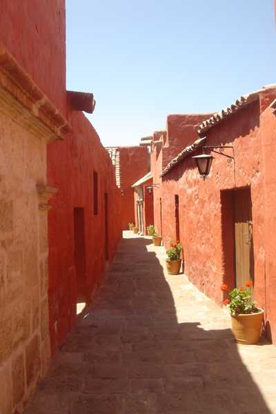 36P - 6 rues portent un nom de ville espagnoles