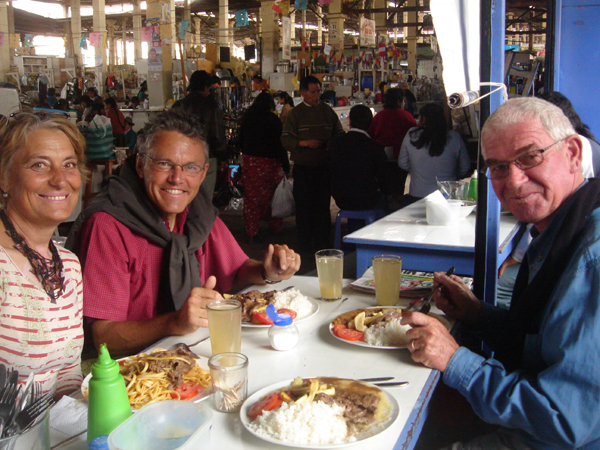 44P - repas au march&eacute; San Blas
