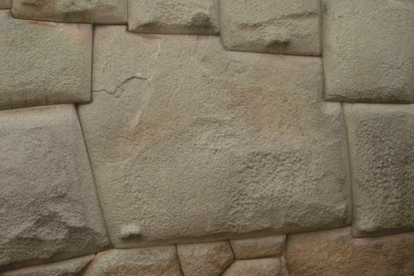 47P - appareillage selon  l'art inca