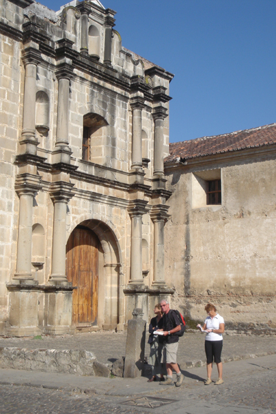 G11 - L'une des 38 &eacute;glises..