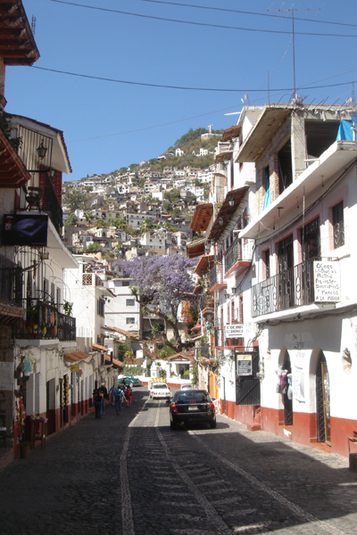 M27 - Rue de Taxco